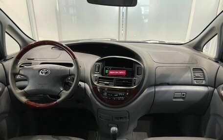 Toyota Previa II, 2003 год, 689 000 рублей, 5 фотография