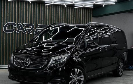 Mercedes-Benz V-Класс, 2017 год, 5 150 000 рублей, 2 фотография