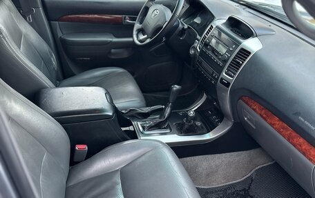 Toyota Land Cruiser Prado 120 рестайлинг, 2006 год, 1 450 000 рублей, 13 фотография