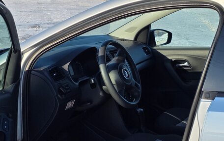 Volkswagen Polo VI (EU Market), 2011 год, 560 000 рублей, 4 фотография