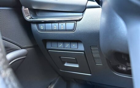 Mazda 3, 2019 год, 2 330 000 рублей, 11 фотография