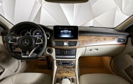 Mercedes-Benz CLS, 2017 год, 4 280 000 рублей, 14 фотография