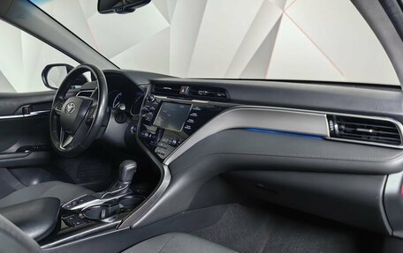 Toyota Camry, 2018 год, 2 198 000 рублей, 13 фотография