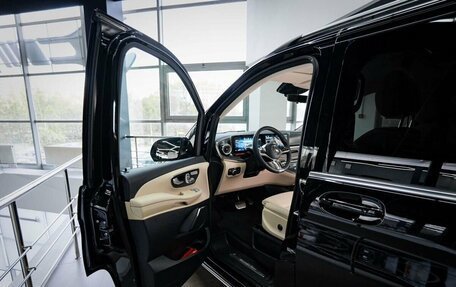 Mercedes-Benz V-Класс, 2024 год, 13 300 000 рублей, 12 фотография