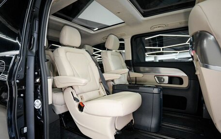 Mercedes-Benz V-Класс, 2024 год, 13 300 000 рублей, 27 фотография