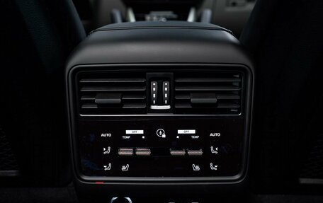 Porsche Cayenne III, 2025 год, 17 700 000 рублей, 24 фотография