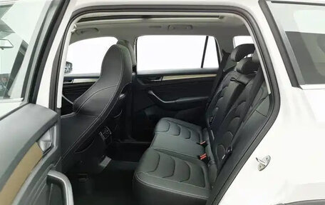 Skoda Kodiaq I, 2022 год, 2 453 000 рублей, 10 фотография