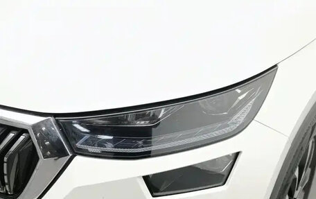 Skoda Kodiaq I, 2022 год, 2 453 000 рублей, 18 фотография