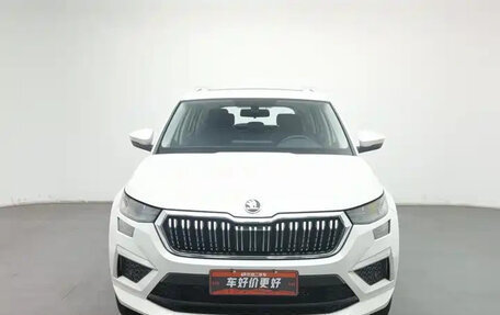 Skoda Kodiaq I, 2022 год, 2 453 000 рублей, 22 фотография