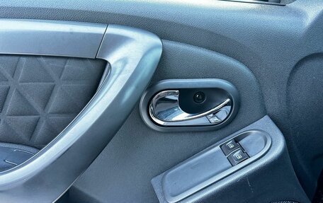 Renault Duster I рестайлинг, 2017 год, 1 340 000 рублей, 11 фотография