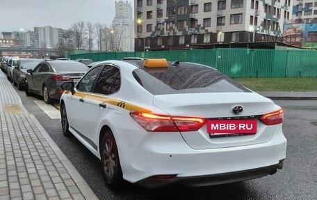 Toyota Camry, 2020 год, 1 780 000 рублей, 4 фотография