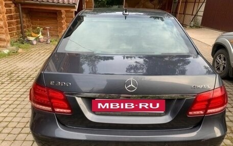 Mercedes-Benz E-Класс, 2013 год, 1 958 000 рублей, 3 фотография