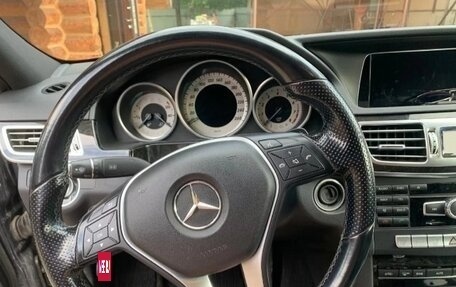 Mercedes-Benz E-Класс, 2013 год, 1 958 000 рублей, 2 фотография