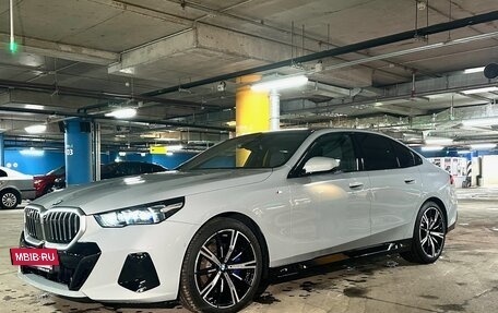 BMW 5 серия, 2024 год, 8 790 000 рублей, 2 фотография