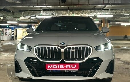 BMW 5 серия, 2024 год, 8 790 000 рублей, 3 фотография