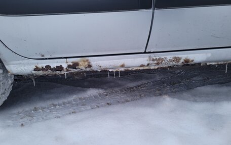 Nissan Almera, 2004 год, 300 000 рублей, 14 фотография