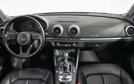 Audi A3, 2019 год, 2 290 000 рублей, 13 фотография