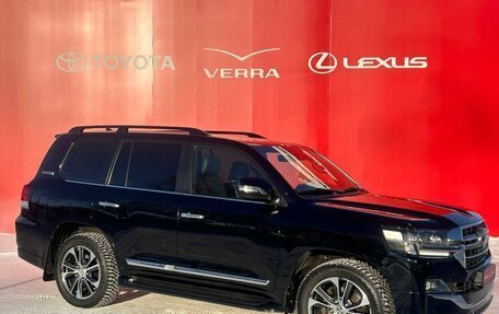 Toyota Land Cruiser 200, 2020 год, 9 450 000 рублей, 3 фотография