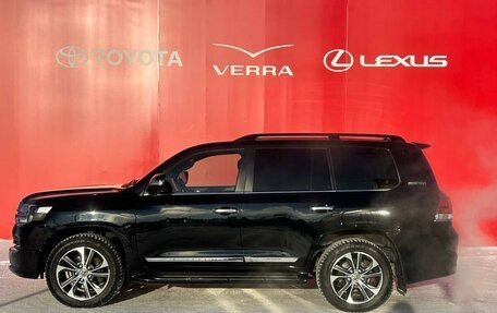 Toyota Land Cruiser 200, 2020 год, 9 450 000 рублей, 4 фотография