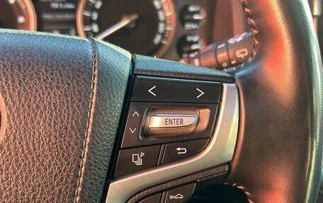 Toyota Land Cruiser 200, 2020 год, 9 450 000 рублей, 8 фотография