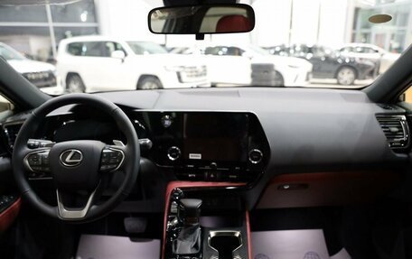 Lexus NX, 2025 год, 6 300 000 рублей, 15 фотография