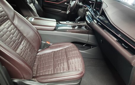 Cadillac Escalade V, 2022 год, 9 000 000 рублей, 13 фотография