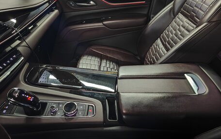 Cadillac Escalade V, 2022 год, 9 000 000 рублей, 10 фотография