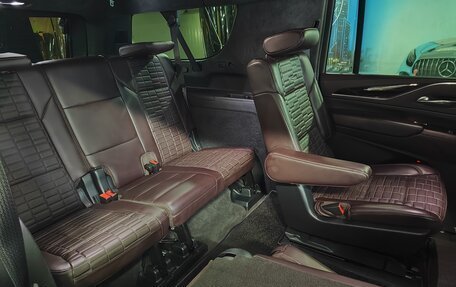 Cadillac Escalade V, 2022 год, 9 000 000 рублей, 14 фотография