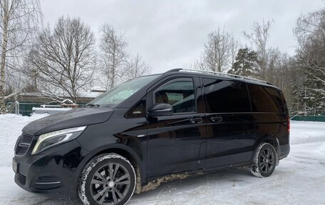 Mercedes-Benz V-Класс, 2016 год, 4 950 000 рублей, 1 фотография