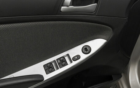 Hyundai Solaris II рестайлинг, 2012 год, 890 000 рублей, 15 фотография