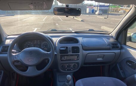 Renault Clio III, 2001 год, 230 000 рублей, 7 фотография