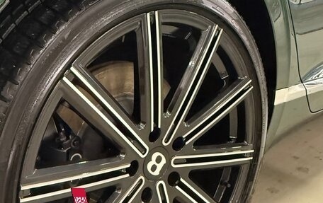 Bentley Flying Spur, 2021 год, 26 000 000 рублей, 14 фотография