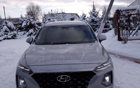 Hyundai Santa Fe IV, 2019 год, 3 200 000 рублей, 2 фотография