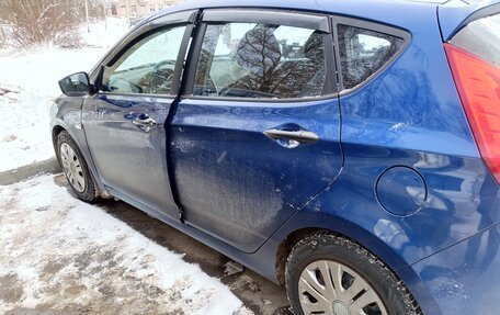 Hyundai Solaris II рестайлинг, 2015 год, 850 000 рублей, 5 фотография