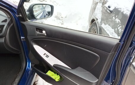 Hyundai Solaris II рестайлинг, 2015 год, 850 000 рублей, 7 фотография