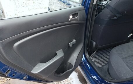 Hyundai Solaris II рестайлинг, 2015 год, 850 000 рублей, 11 фотография