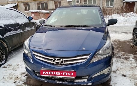 Hyundai Solaris II рестайлинг, 2015 год, 850 000 рублей, 3 фотография