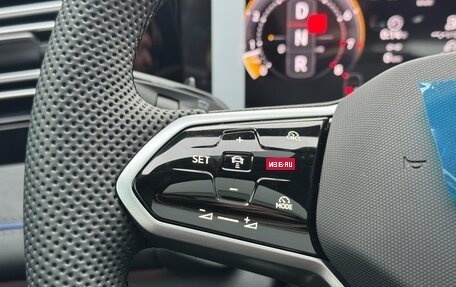 Volkswagen Tiguan, 2025 год, 4 900 000 рублей, 13 фотография