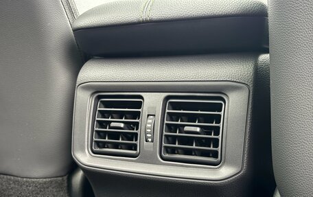 Toyota RAV4, 2025 год, 4 150 000 рублей, 18 фотография