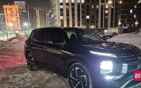 Mitsubishi Outlander, 2023 год, 3 950 000 рублей, 7 фотография