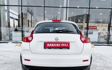 Nissan Juke II, 2014 год, 990 000 рублей, 7 фотография