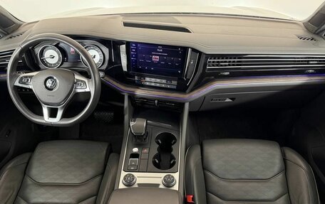 Volkswagen Touareg III, 2019 год, 5 100 000 рублей, 17 фотография