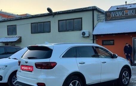 KIA Sorento III Prime рестайлинг, 2018 год, 2 000 000 рублей, 3 фотография