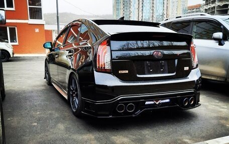 Toyota Prius, 2012 год, 1 450 000 рублей, 2 фотография