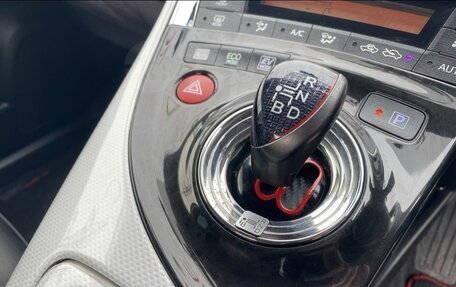 Toyota Prius, 2012 год, 1 450 000 рублей, 14 фотография