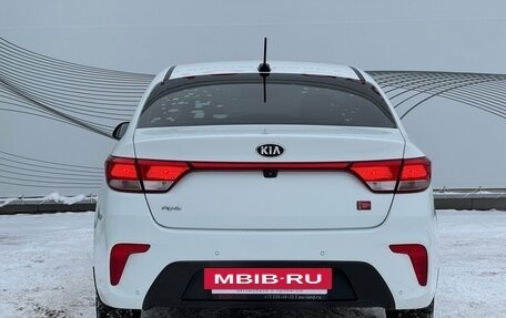 KIA Rio IV, 2018 год, 1 390 000 рублей, 6 фотография