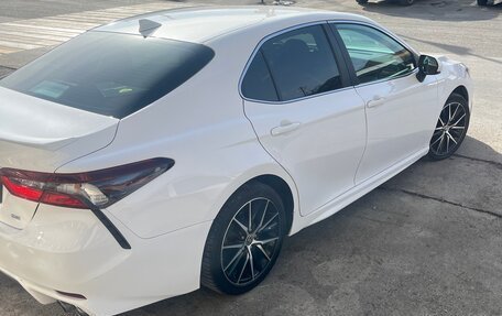 Toyota Camry, 2021 год, 2 468 000 рублей, 1 фотография