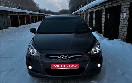 Hyundai Solaris II рестайлинг, 2014 год, 820 000 рублей, 1 фотография