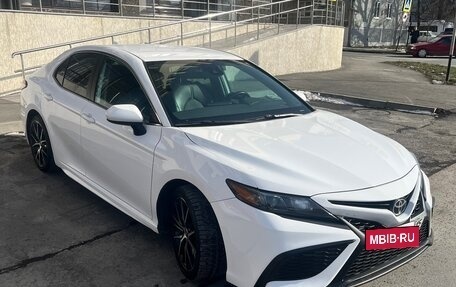 Toyota Camry, 2021 год, 2 468 000 рублей, 7 фотография