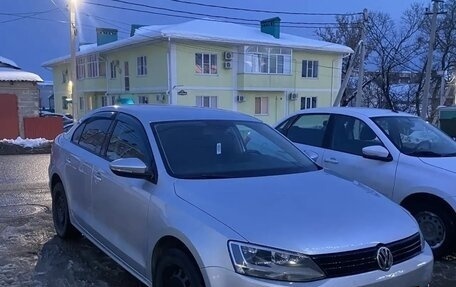 Volkswagen Jetta VI, 2012 год, 1 050 000 рублей, 2 фотография
